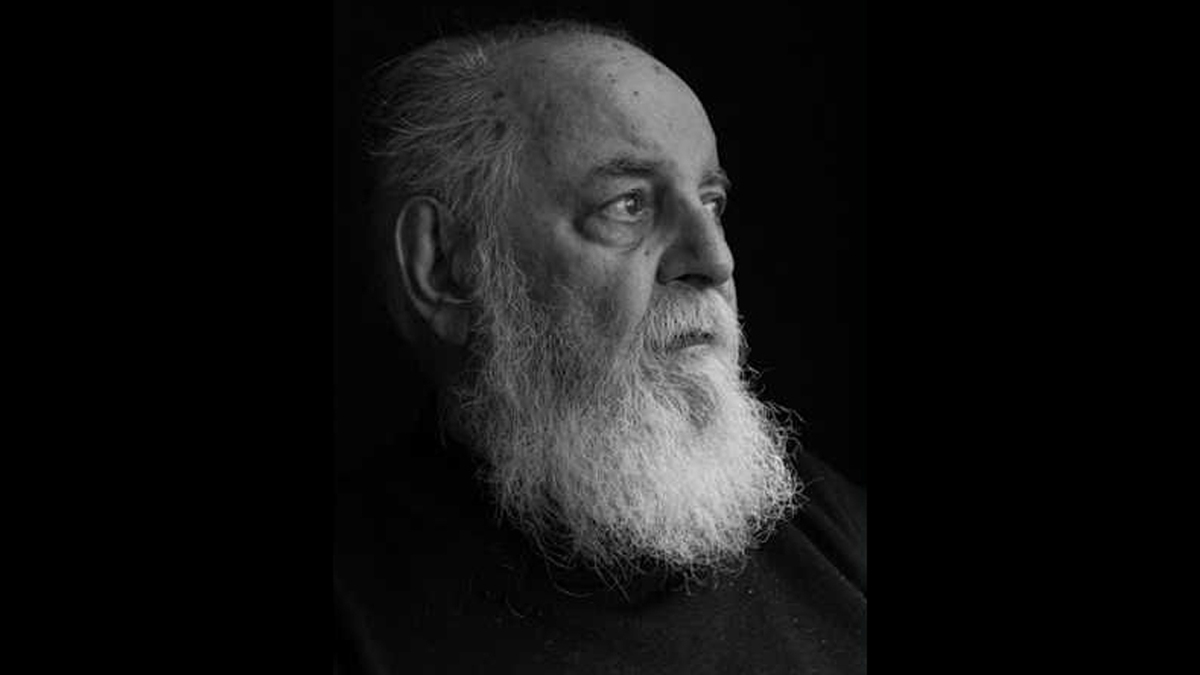 Ушел из жизни иранский поэт Хушанг Эбтехадж